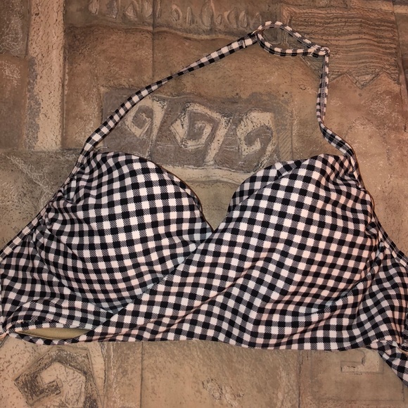 Old Navy Other - NWT Wrap Bikini Top